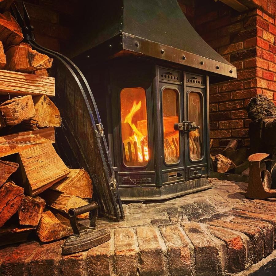 Afan Lodge Port Talbot Buitenkant foto