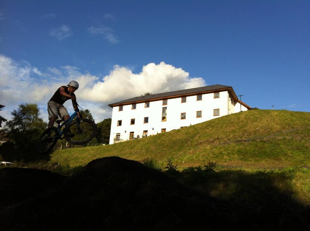 Afan Lodge Port Talbot Buitenkant foto