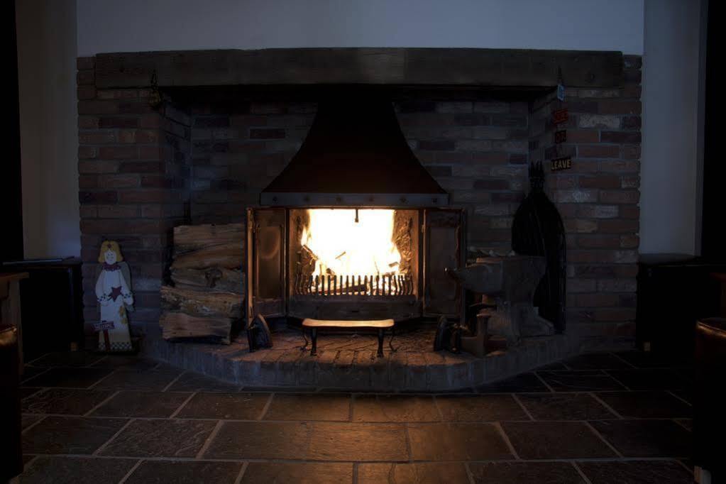 Afan Lodge Port Talbot Buitenkant foto